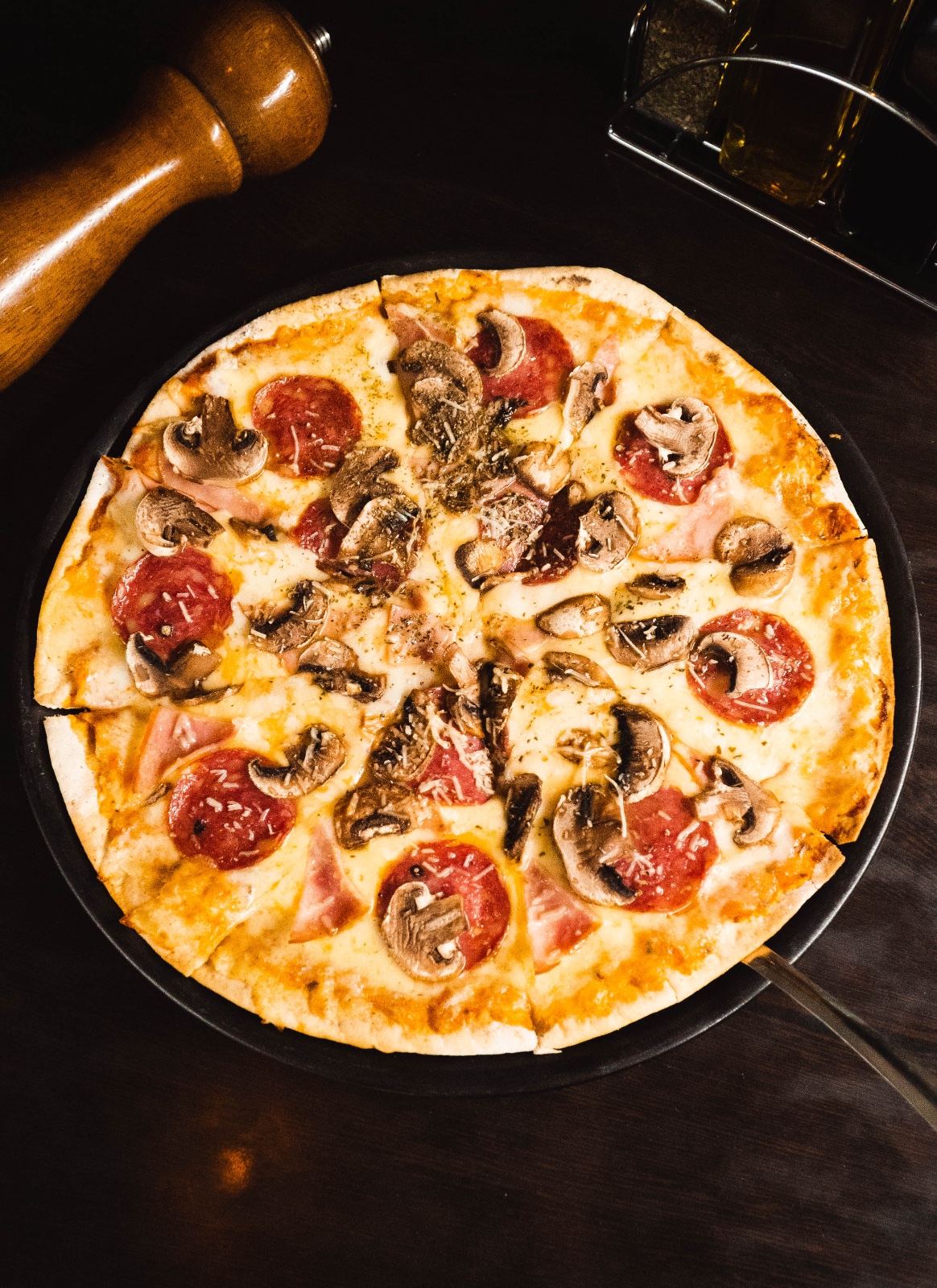 Pizza Carnes y Champiñones