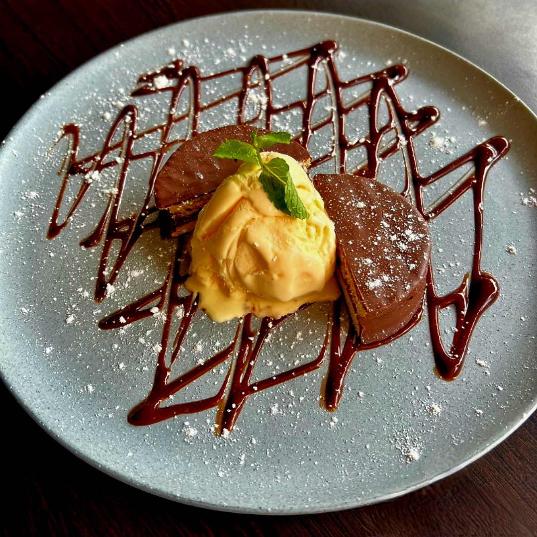 Alfajor Argentino (Blanco o Negro) con Helado