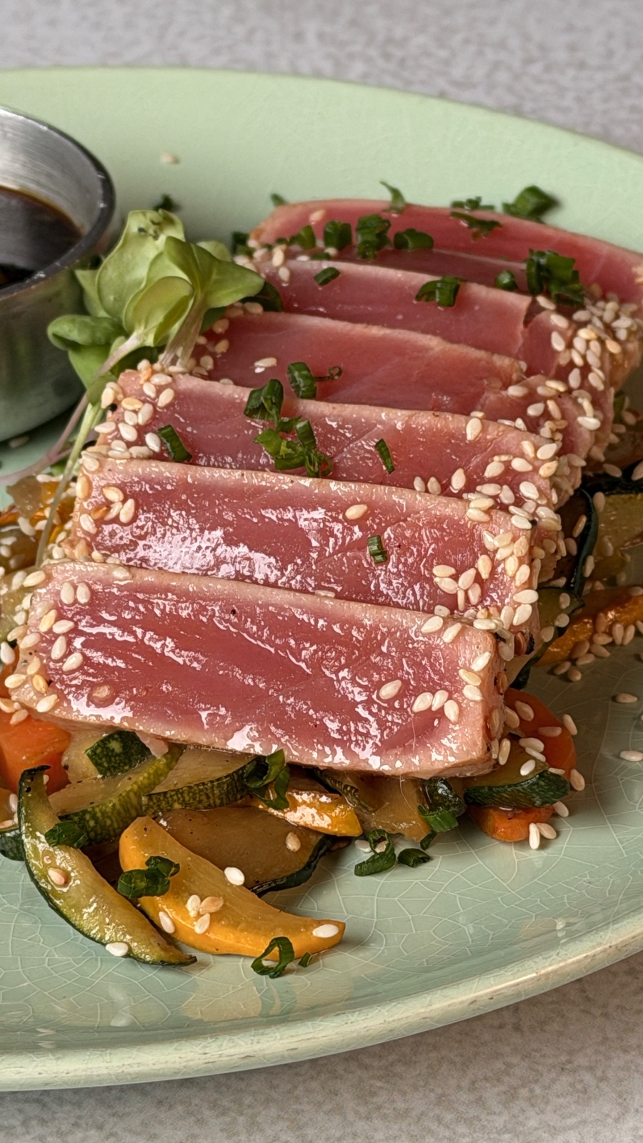 Atún tataki nacional