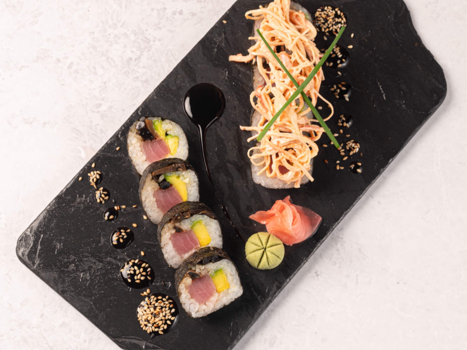 SPICY TUNA — Completo