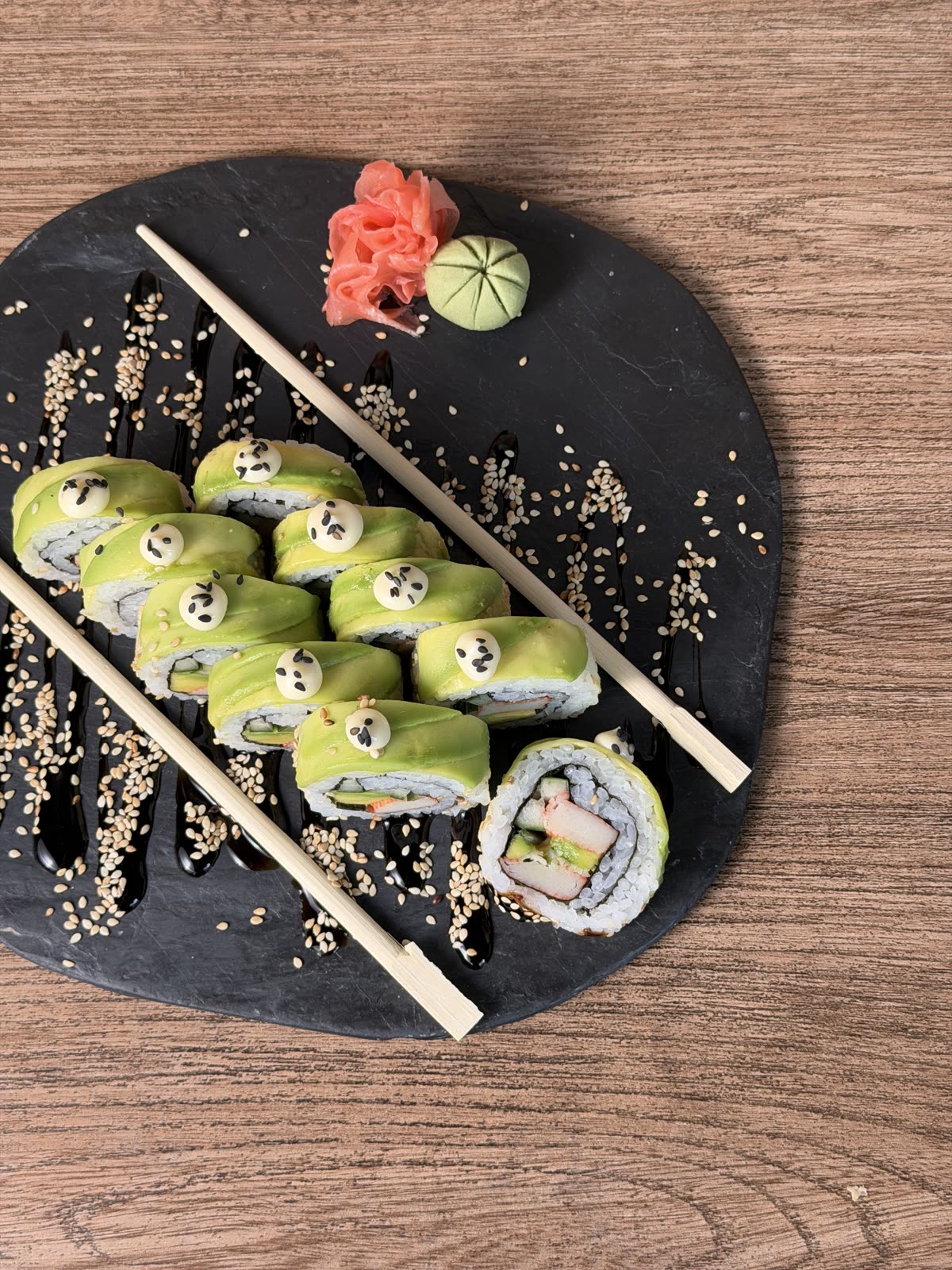 CALIFORNIA ROLL — Completo